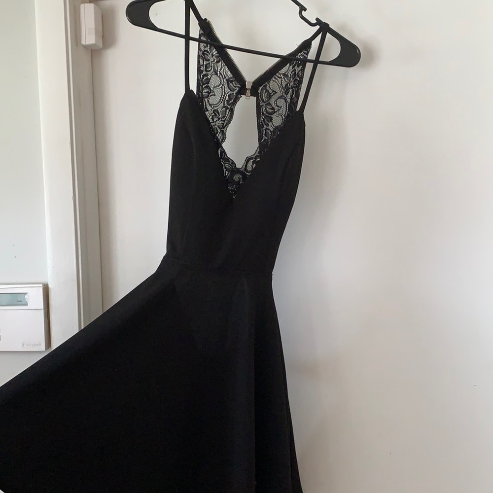 Open back short Windsor dress